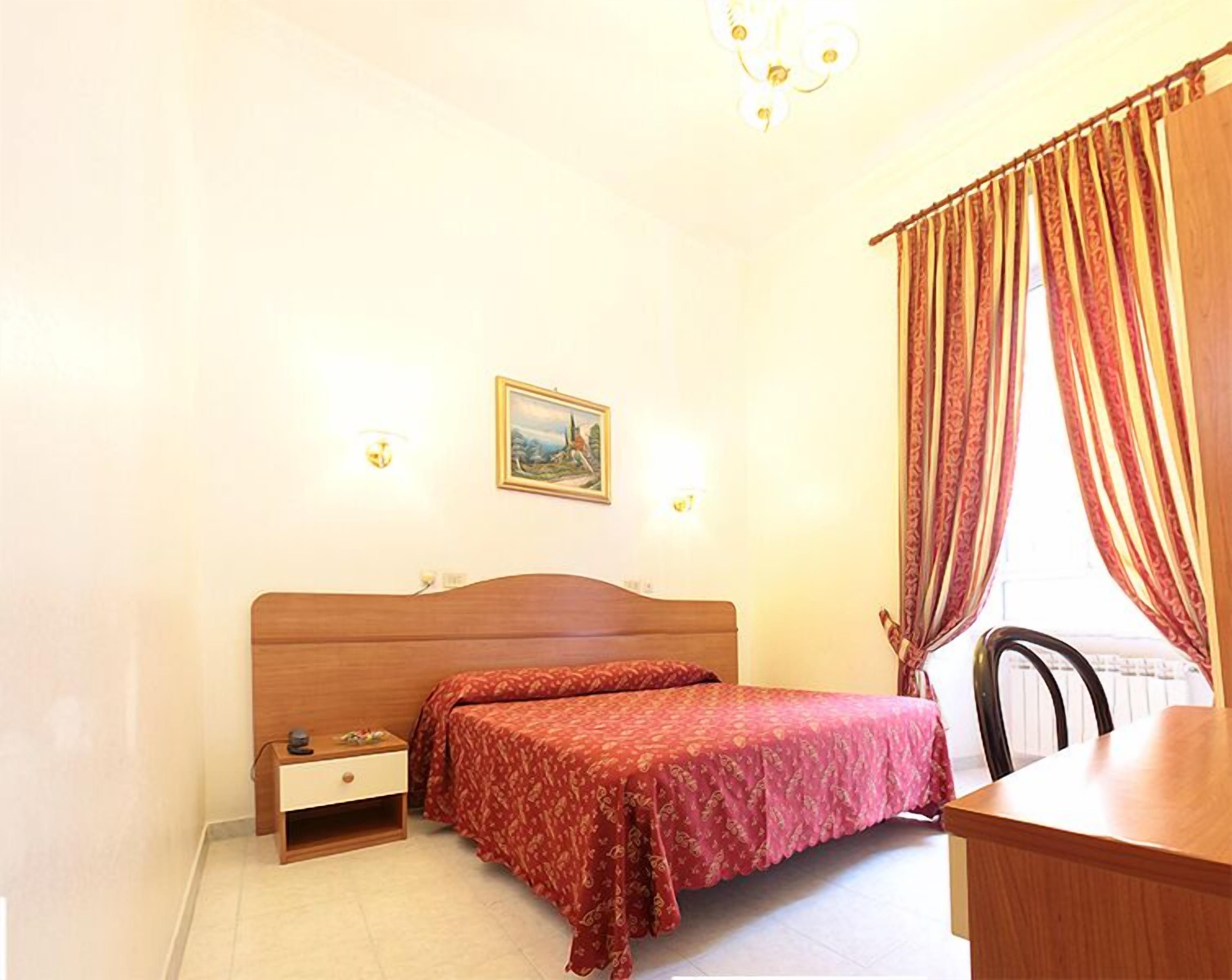 Hotel Euro Quiris — Photos 1